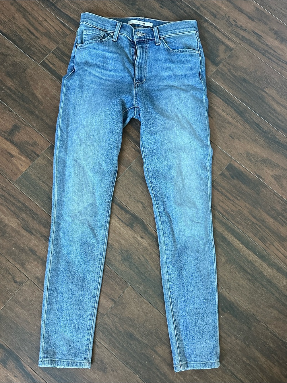Joe's Jeans medium blue classic denim jeans